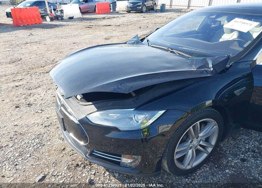 2014 TESLA MODEL S P85 VIN: 5YJSA1H12EFP66782