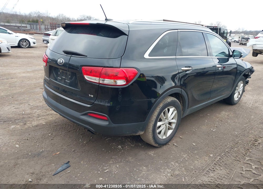2017 KIA SORENTO 3.3L LX VIN: 5XYPG4A57HG209219
