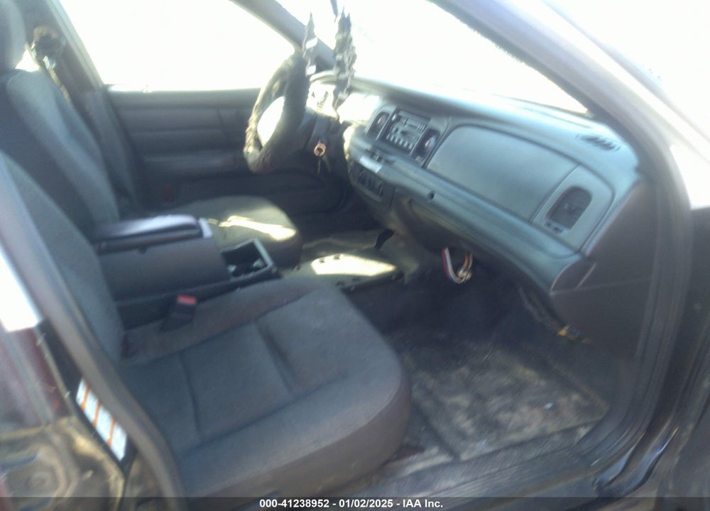 2003 FORD CROWN VICTORIA POLICE VIN: 2FAHP71W73X213095