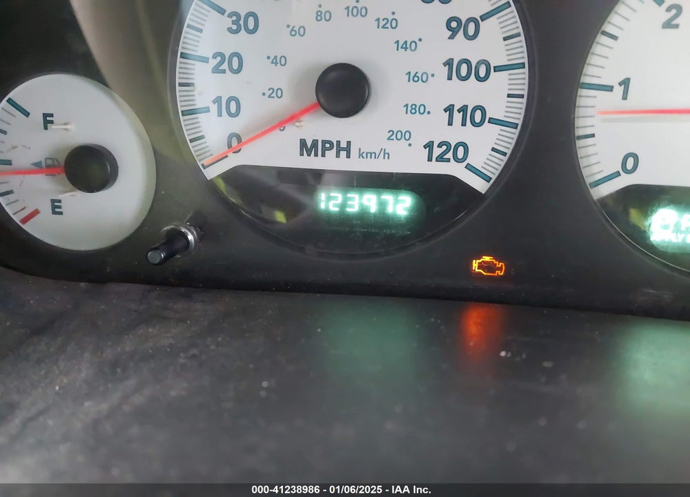 2005 DODGE GRAND CARAVAN SE VIN: 2D4GP24R45R170067
