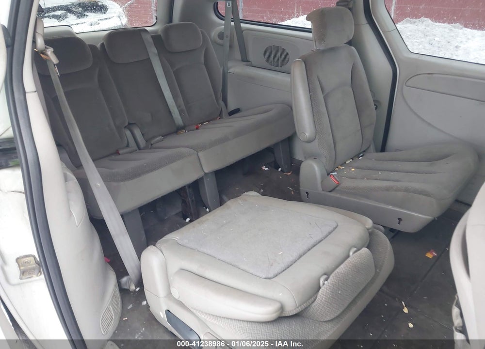 2005 DODGE GRAND CARAVAN SE VIN: 2D4GP24R45R170067