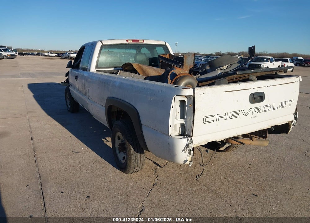 2001 CHEVROLET SILVERADO 2500HD VIN: 1GCHC29U01E299828