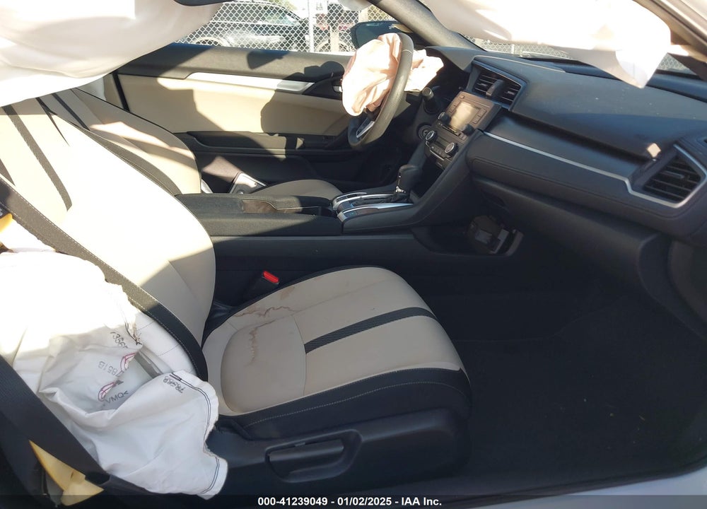 2018 HONDA CIVIC LX VIN: 2HGFC4B57JH300828