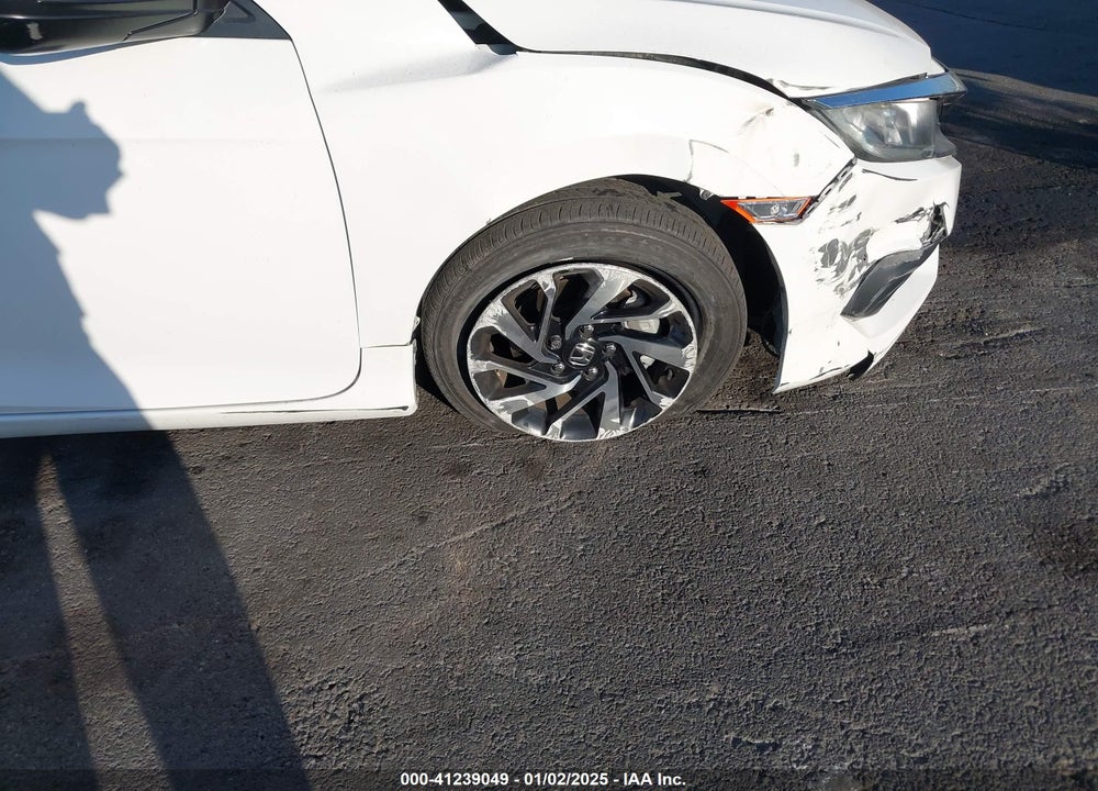 2018 HONDA CIVIC LX VIN: 2HGFC4B57JH300828