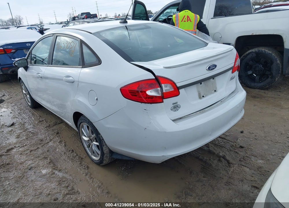 2013 FORD FIESTA VIN: 3FADP4BJ7DM176210