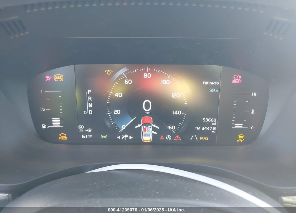 2018 VOLVO XC60 T5 MOMENTUM VIN: YV4102RK9J1072618