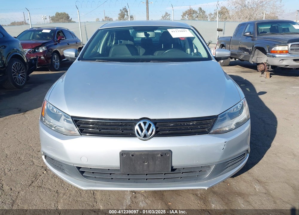 2011 VOLKSWAGEN JETTA VIN: 3VWDZ7AJ1BM317516