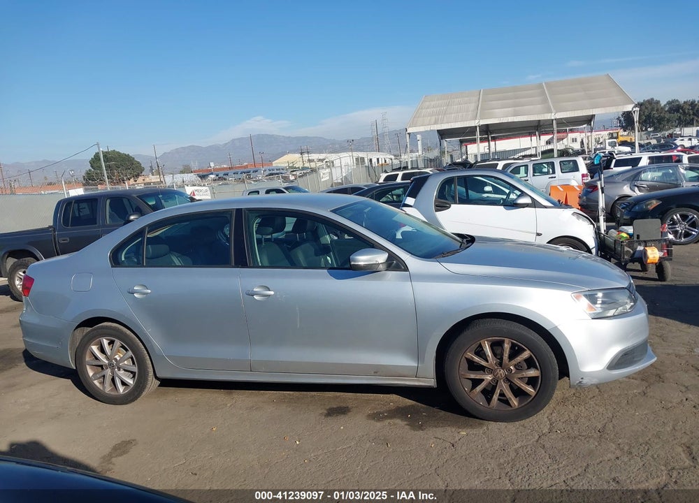 2011 VOLKSWAGEN JETTA VIN: 3VWDZ7AJ1BM317516