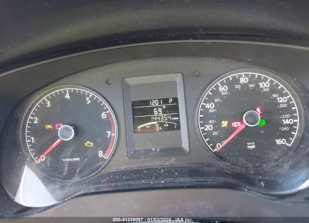 2011 VOLKSWAGEN JETTA VIN: 3VWDZ7AJ1BM317516
