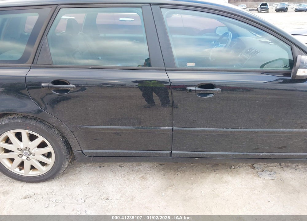 2008 VOLVO V50 2.4I VIN: YV1MW382182427639
