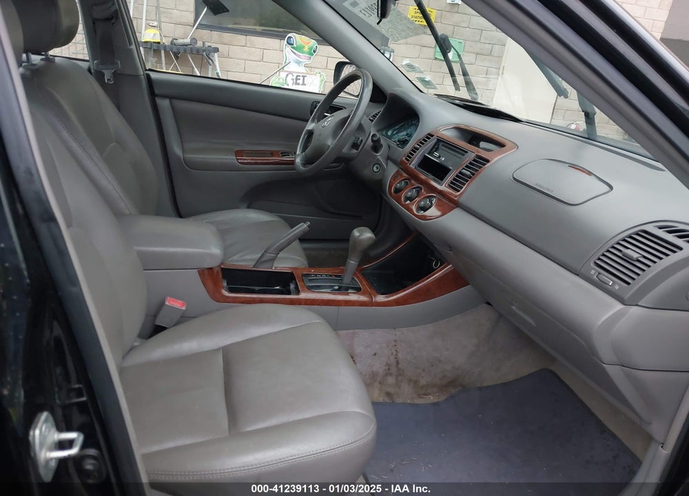 2002 TOYOTA CAMRY LE VIN: 4T1BE32K72U115597