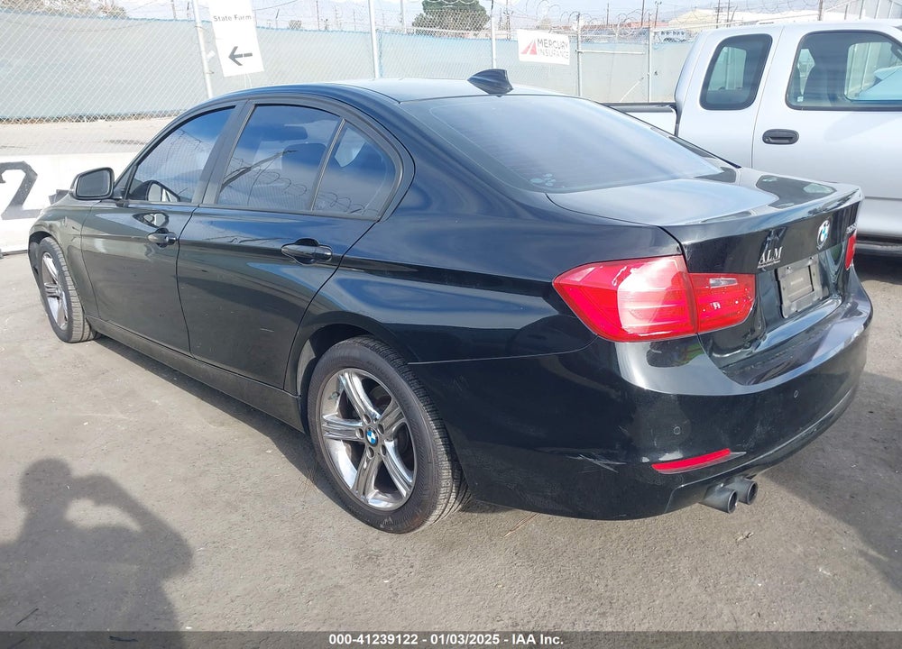 2012 BMW 3 SERIES VIN: WBA3A5G58CNP17128