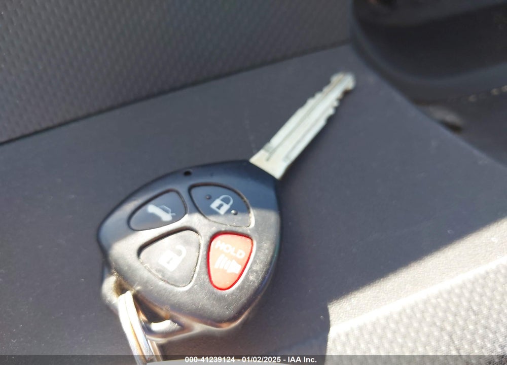 2008 SCION XB VIN: JTLKE50E881050559