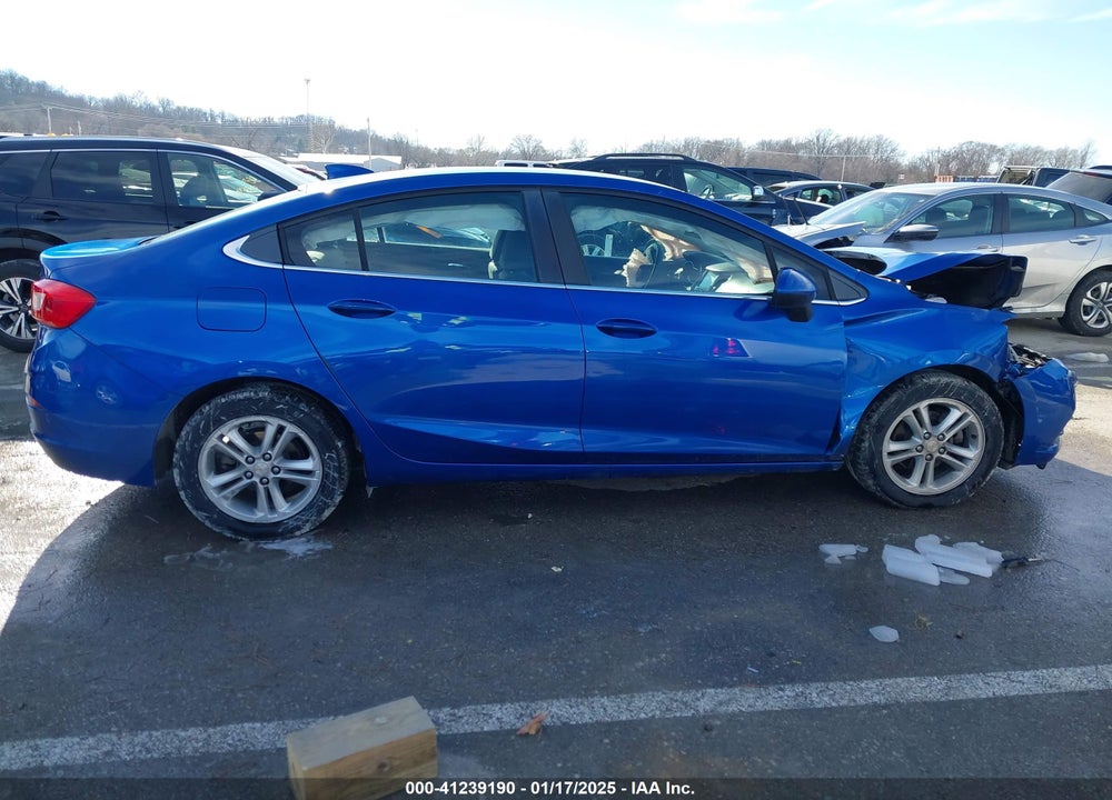 2017 CHEVROLET CRUZE VIN: 1G1BE5SM8H7255529
