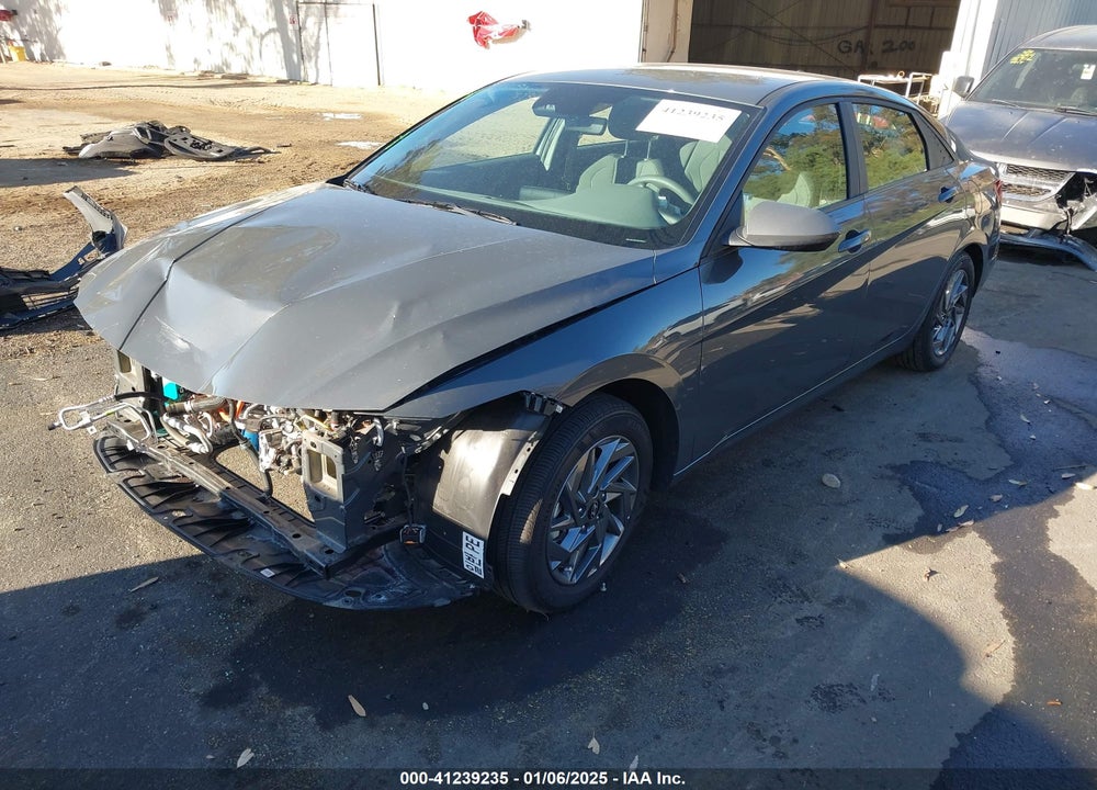 2024 HYUNDAI ELANTRA BLUE VIN: KMHLM4DJ0RU095642