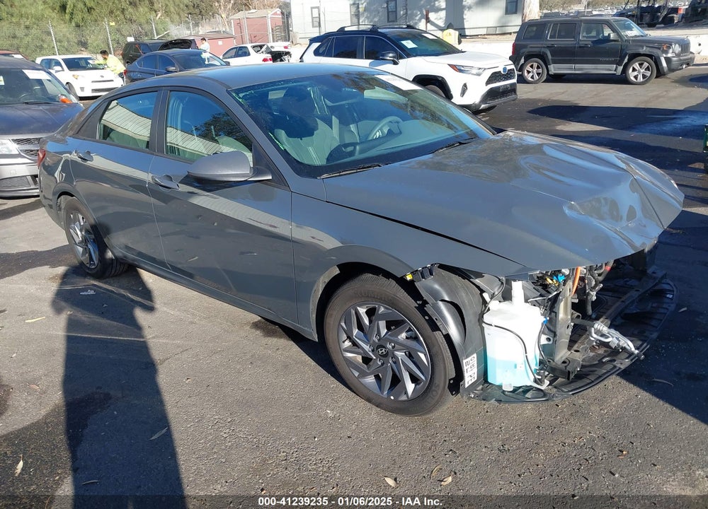 2024 HYUNDAI ELANTRA BLUE VIN: KMHLM4DJ0RU095642