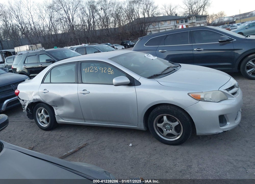 2011 TOYOTA COROLLA LE VIN: 2T1BU4EE4BC549640
