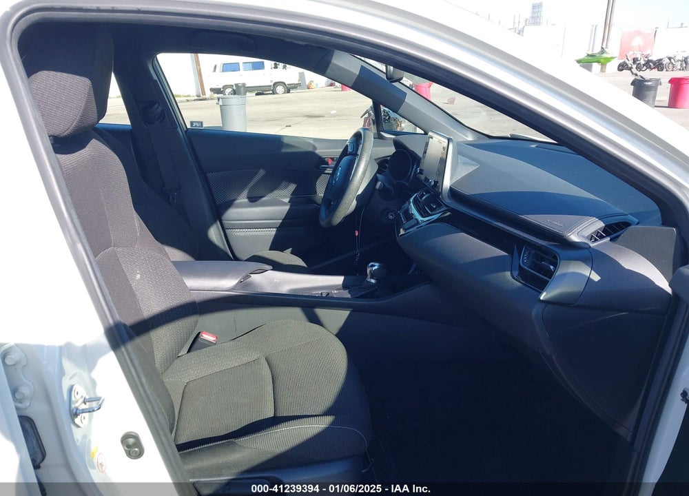 2019 TOYOTA C-HR VIN: JTNKHMBX4K1028525