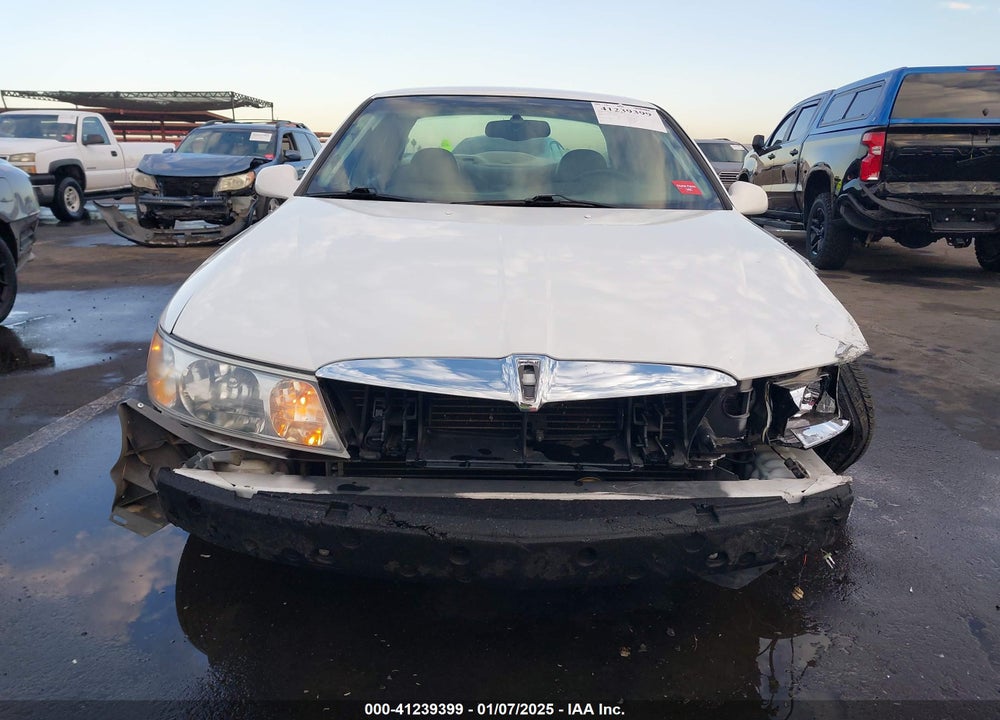2000 LINCOLN CONTINENTAL VIN: 1LNHM97V3YY780002