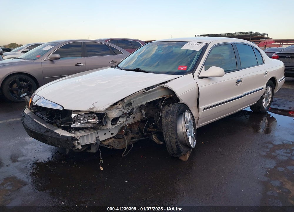 2000 LINCOLN CONTINENTAL VIN: 1LNHM97V3YY780002