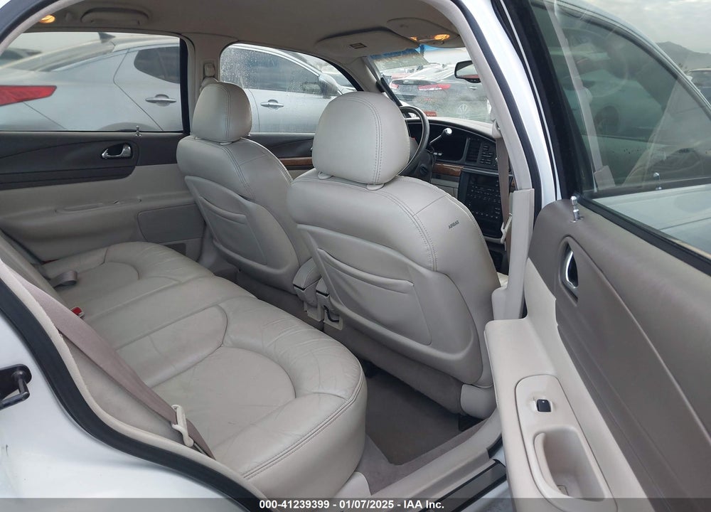 2000 LINCOLN CONTINENTAL VIN: 1LNHM97V3YY780002