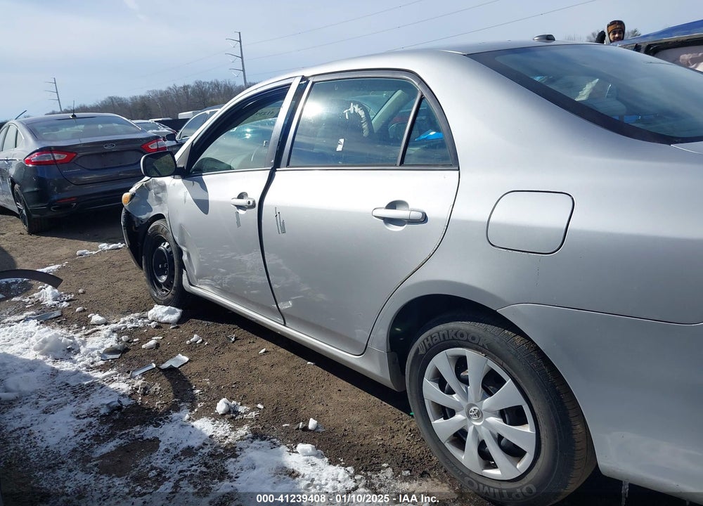 2011 TOYOTA COROLLA VIN: 2T1BU4EE5BC690815