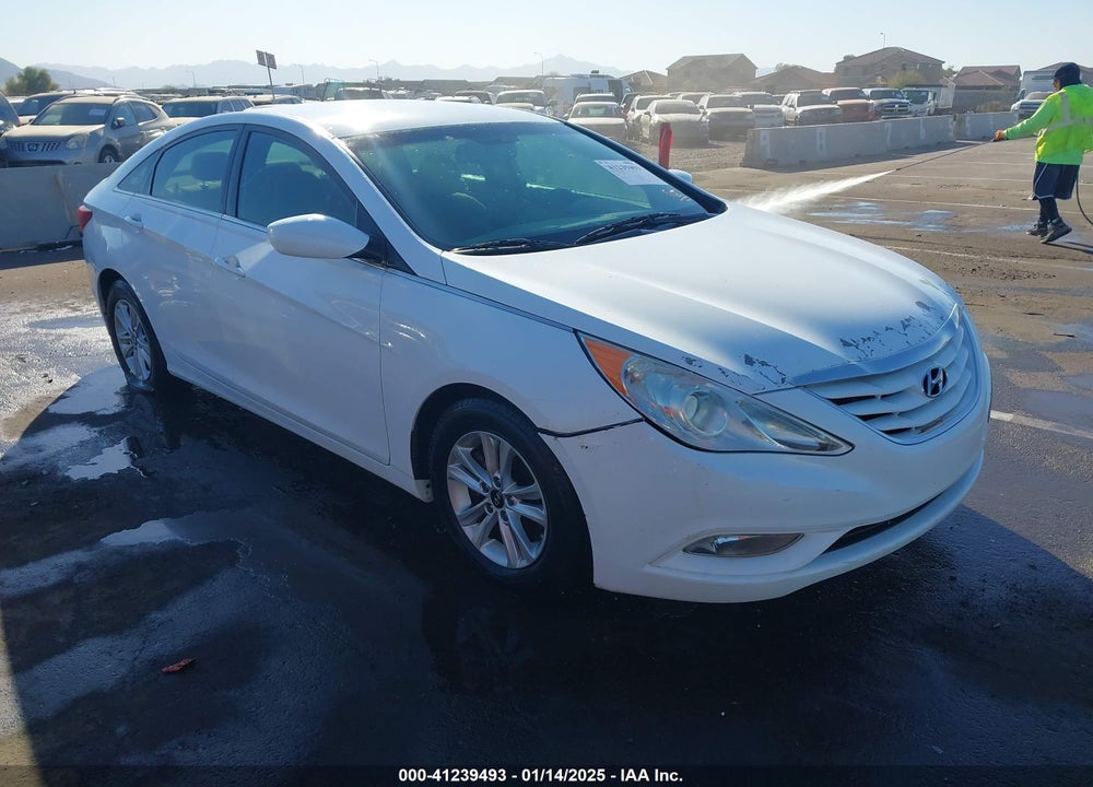 2013 HYUNDAI SONATA GLS VIN: 5NPEB4AC7DH801470