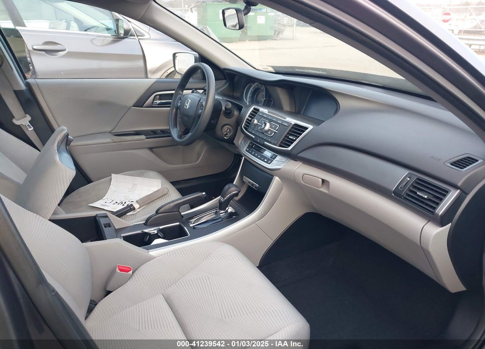 2015 HONDA ACCORD VIN: 1HGCR2F39FA063053