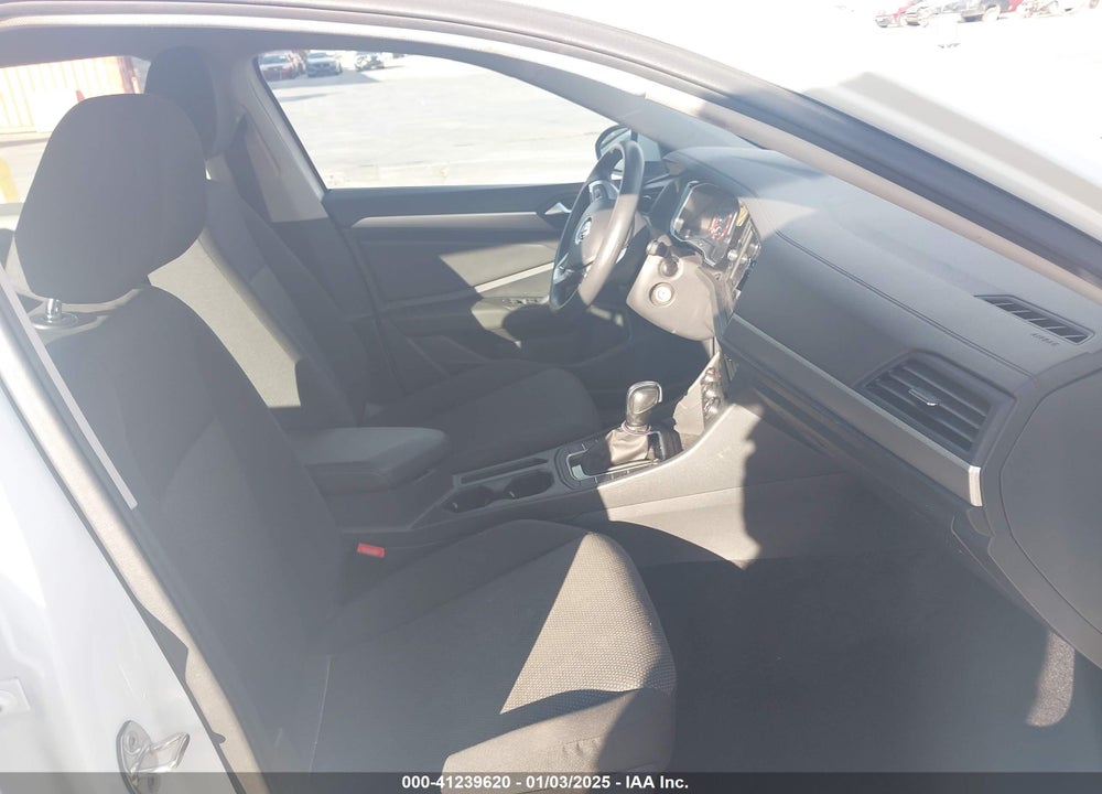 2019 VOLKSWAGEN JETTA 1.4T R-LINE/1.4T S/1.4T SE VIN: 3VWCB7BU0KM209607