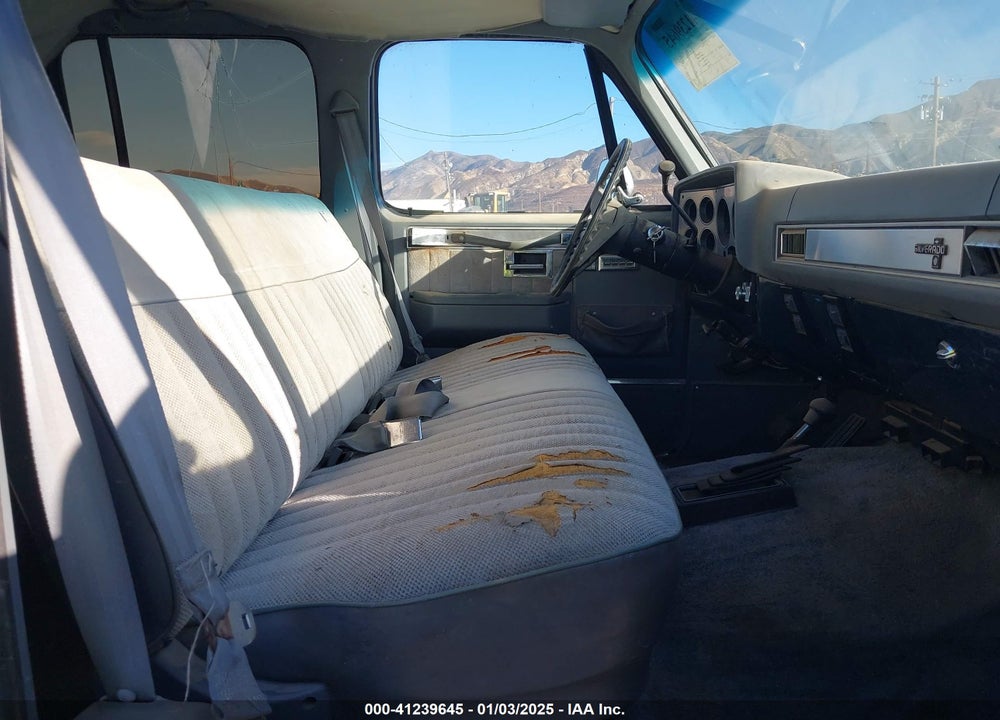 1988 CHEVROLET SUBURBAN V200 VIN: 1GNGV26K9JF129462