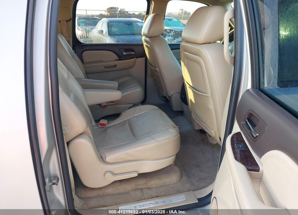 2009 GMC YUKON XL 1500 DENALI VIN: 1GKFC062X9R274992