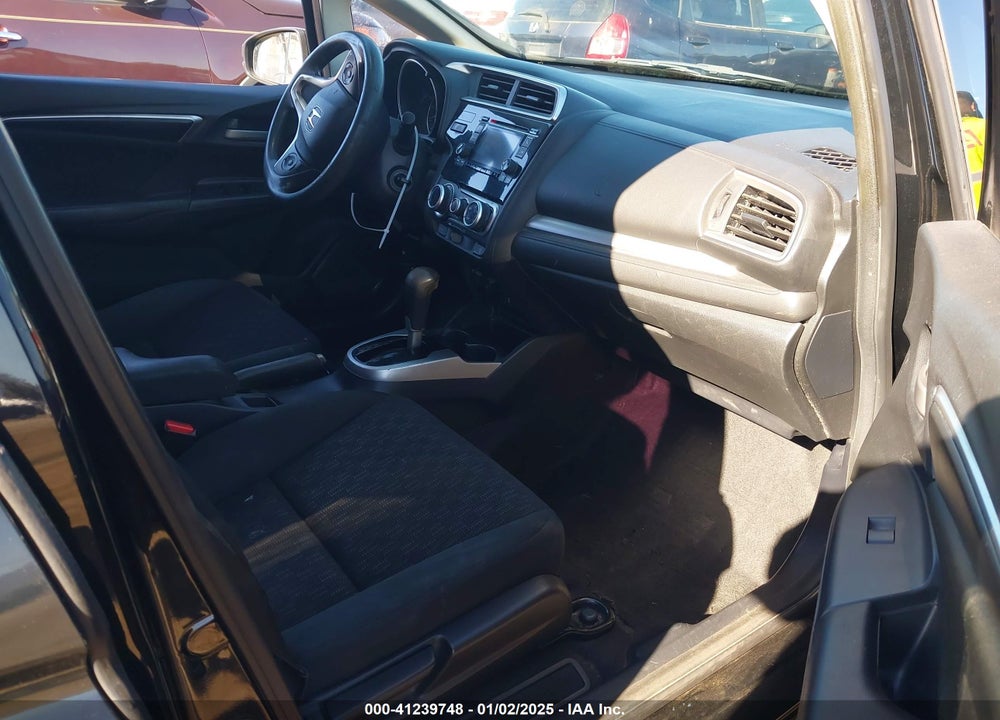 2015 HONDA FIT LX VIN: 3HGGK5H50FM721027