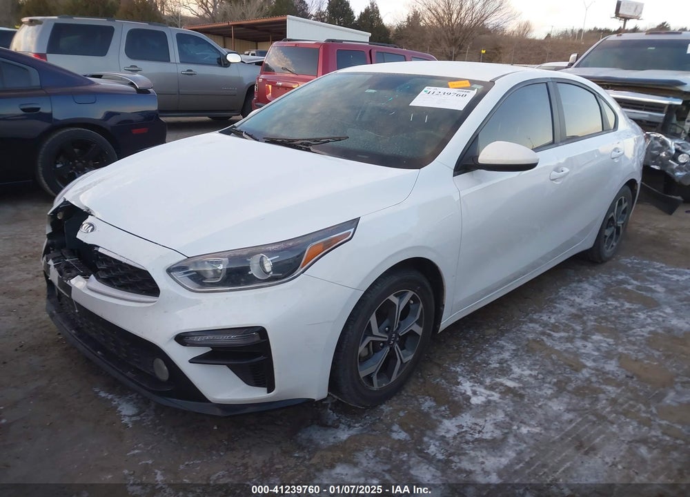 2021 KIA FORTE VIN: 3KPF24AD4ME330900