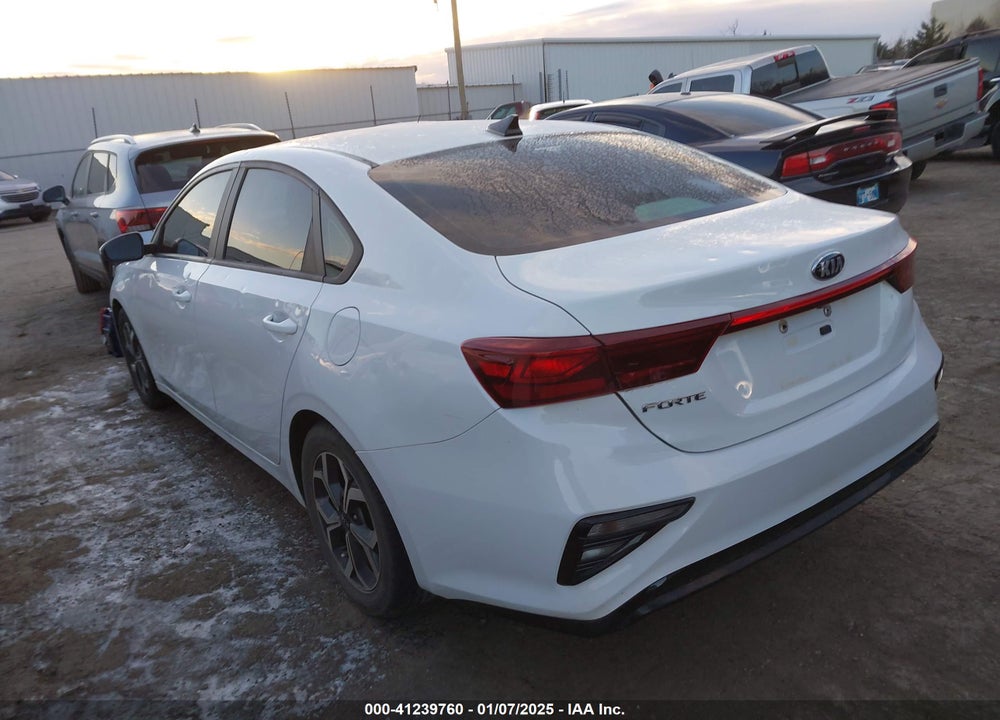 2021 KIA FORTE VIN: 3KPF24AD4ME330900