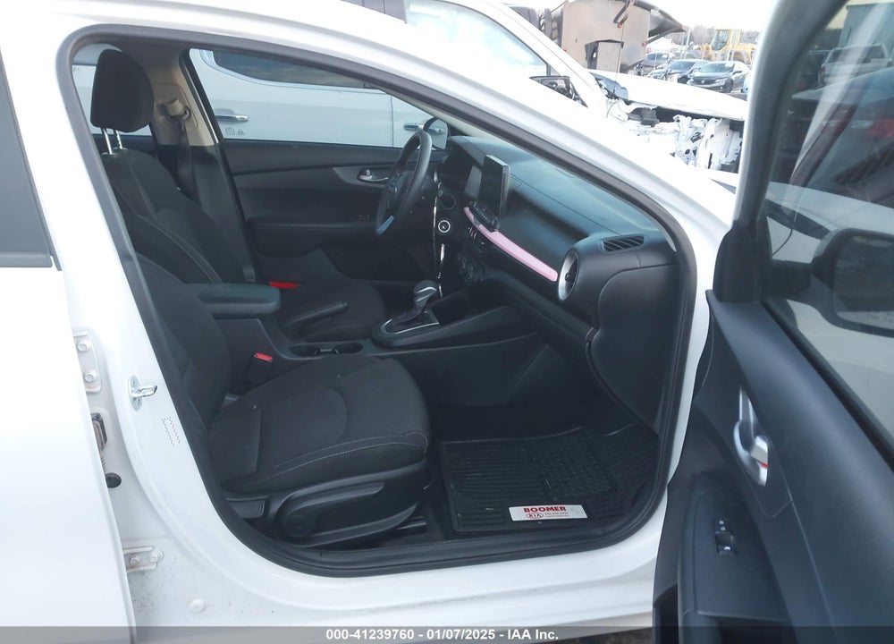 2021 KIA FORTE VIN: 3KPF24AD4ME330900