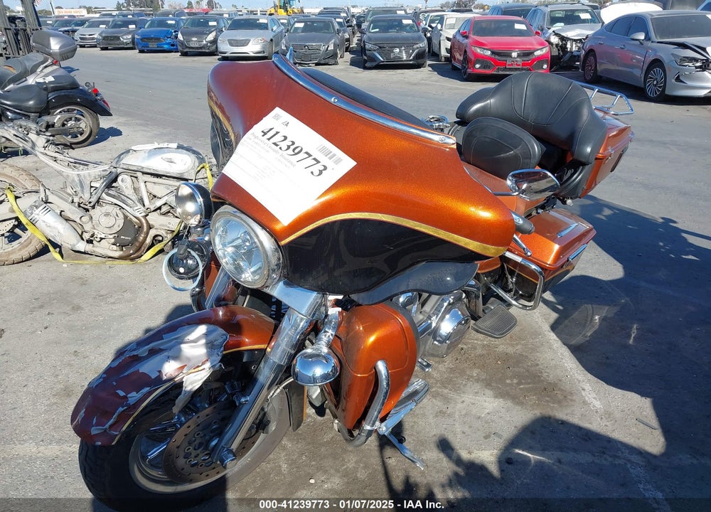 2008 HARLEY-DAVIDSON FLHTCUSE3 105TH ANNIVERSARY EDITION VIN: 1HD1PR8558Y957059