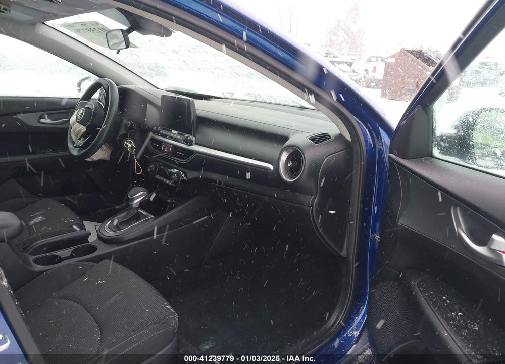 2019 KIA FORTE LXS VIN: 3KPF24AD6KE076345