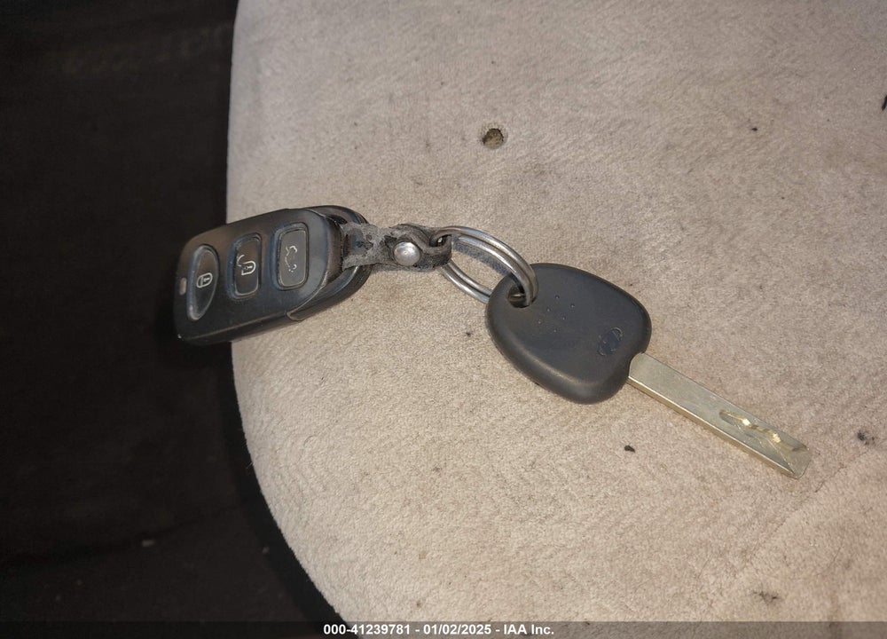 2010 KIA OPTIMA VIN: KNAGG4A82A5395676