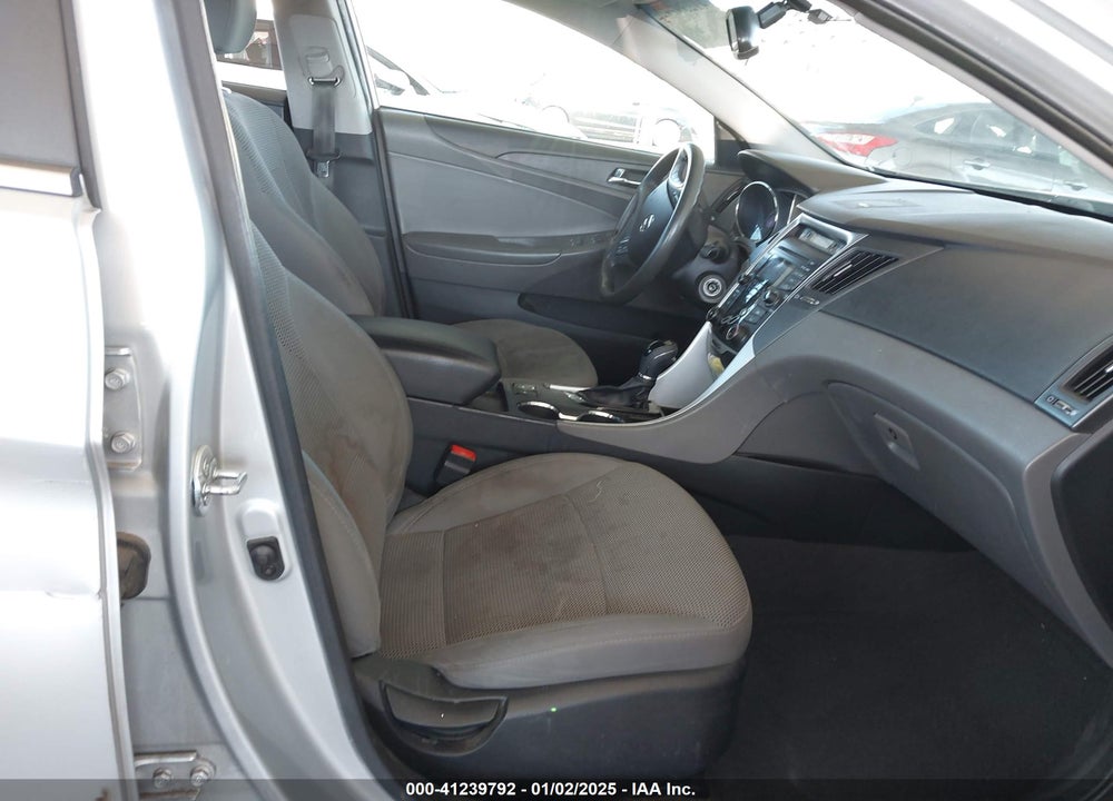 2013 HYUNDAI SONATA VIN: 5NPEB4AC9DH627899