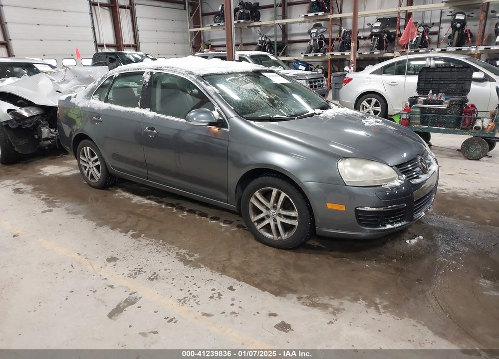 2005 VOLKSWAGEN JETTA 2.5 VIN: 3VWSF71K95M639558