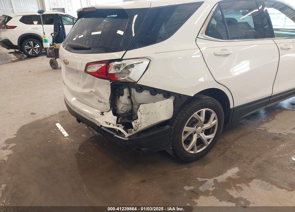 2018 CHEVROLET EQUINOX LT VIN: 2GNAXKEX5J6171246