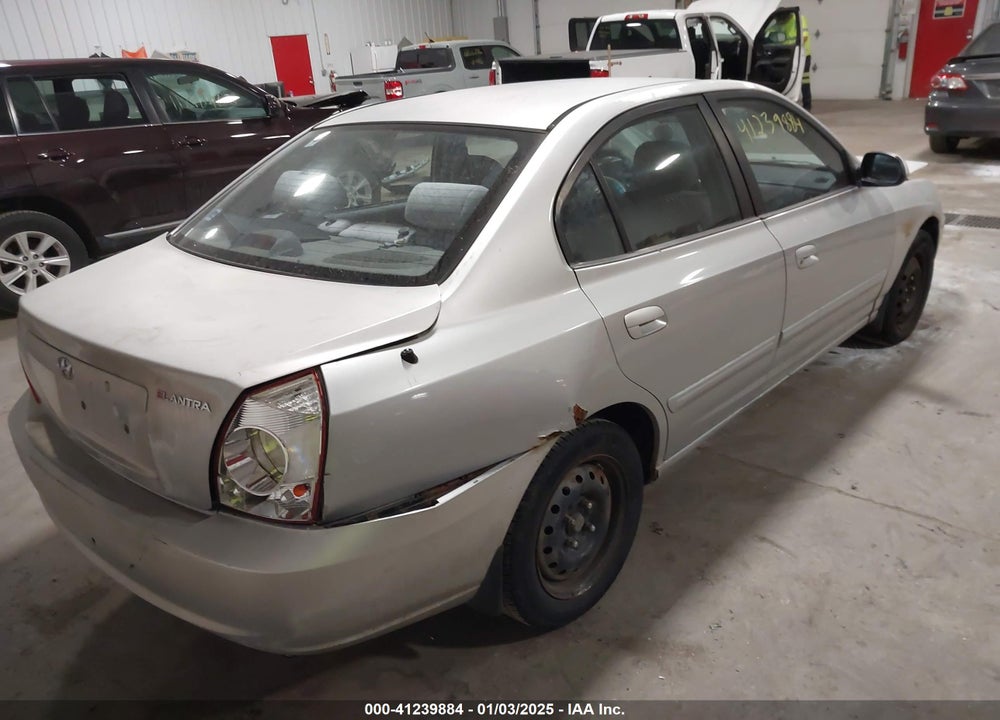 2005 HYUNDAI ELANTRA GLS/GT VIN: KMHDN46D25U017883