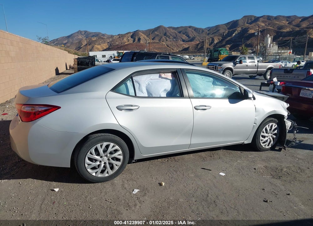2018 TOYOTA COROLLA VIN: 2T1BURHE2JC122643