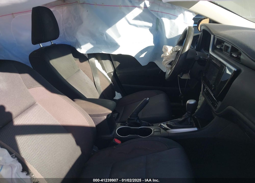 2018 TOYOTA COROLLA VIN: 2T1BURHE2JC122643