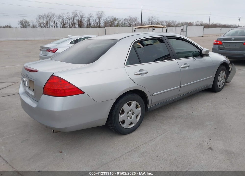 2007 HONDA ACCORD 2.4 LX VIN: 3HGCM56447G700085