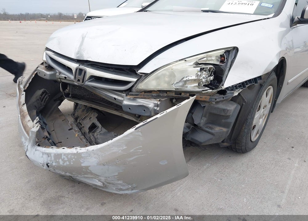 2007 HONDA ACCORD 2.4 LX VIN: 3HGCM56447G700085