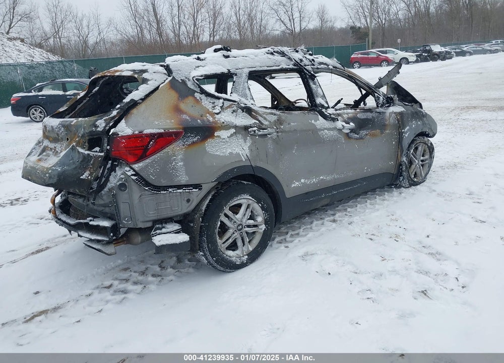 2017 HYUNDAI SANTA FE SPORT 2.4L VIN: 5NMZUDLB8HH026647