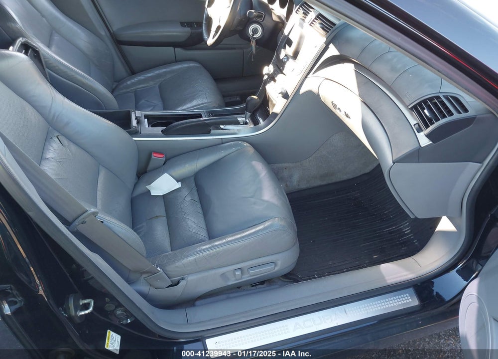 2005 ACURA TL VIN: 19UUA66205A010542