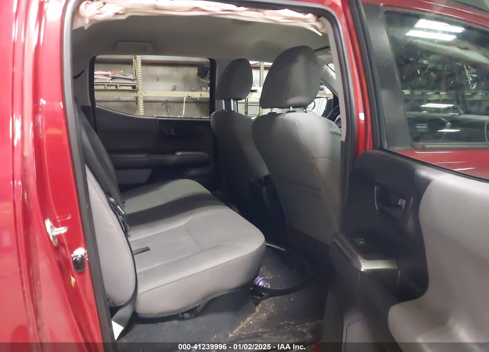 2017 TOYOTA TACOMA SR5 V6 VIN: 5TFDZ5BN8HX018651