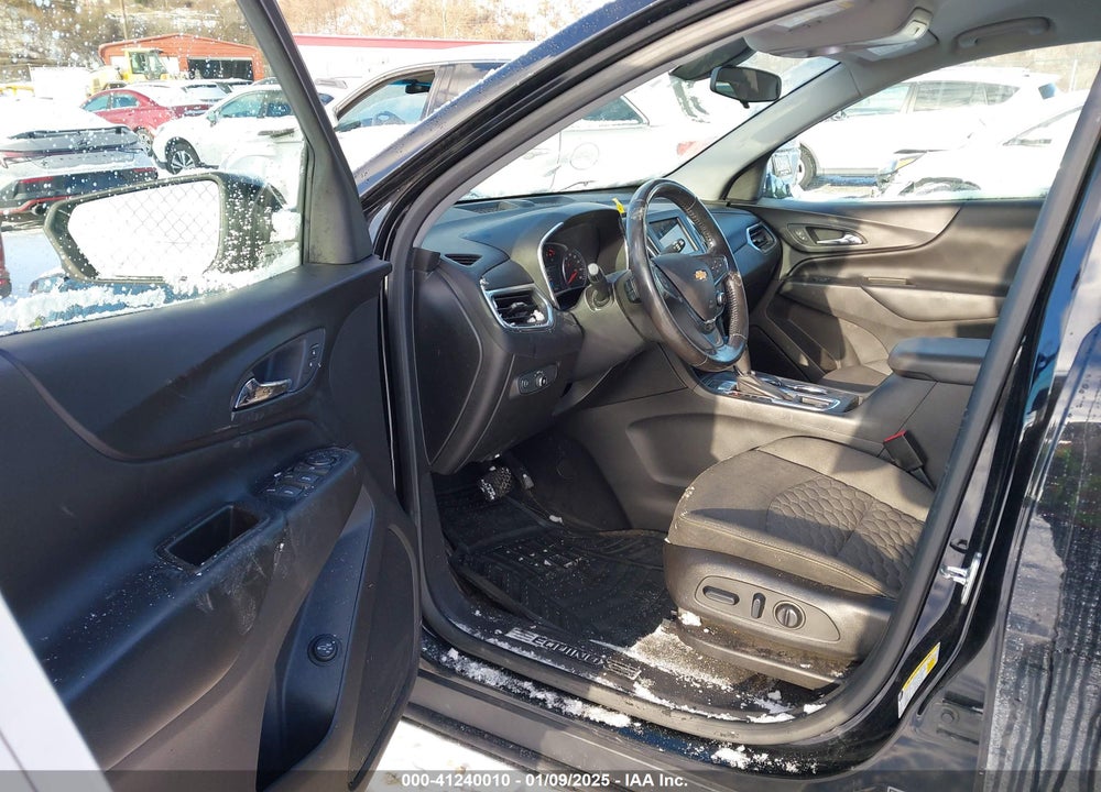 2019 CHEVROLET EQUINOX LT VIN: 3GNAXUEV2KL186147